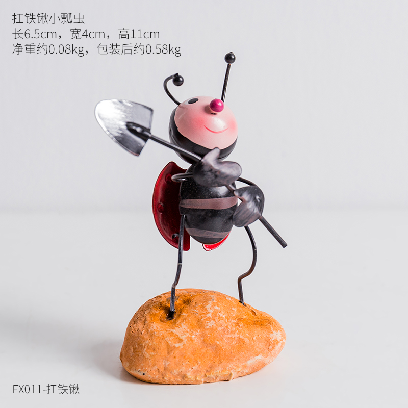 Metal Insect Garden Statue, Cartoon Ladybug Sculpture Metal Art Great for Garden Yard Bookshelf Decor