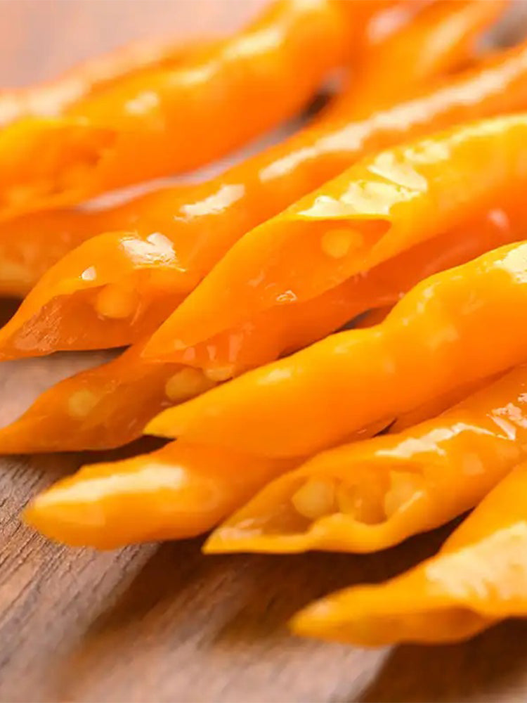 'Yellow La Mei' Long Chili Peppers