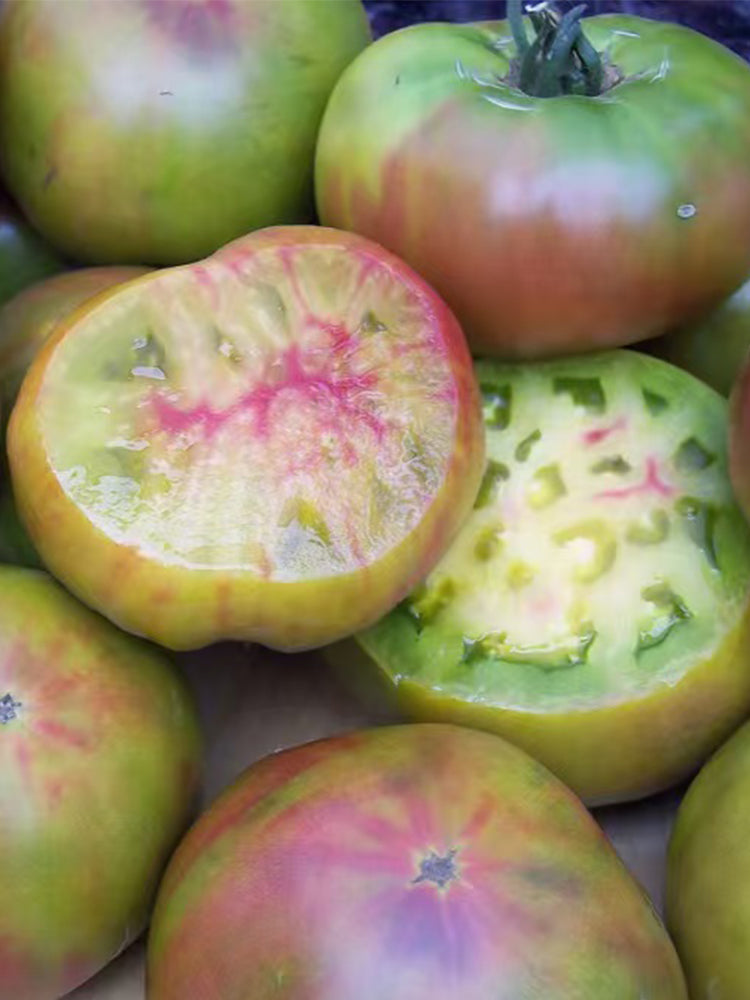 914 Black Pineapple Tomato